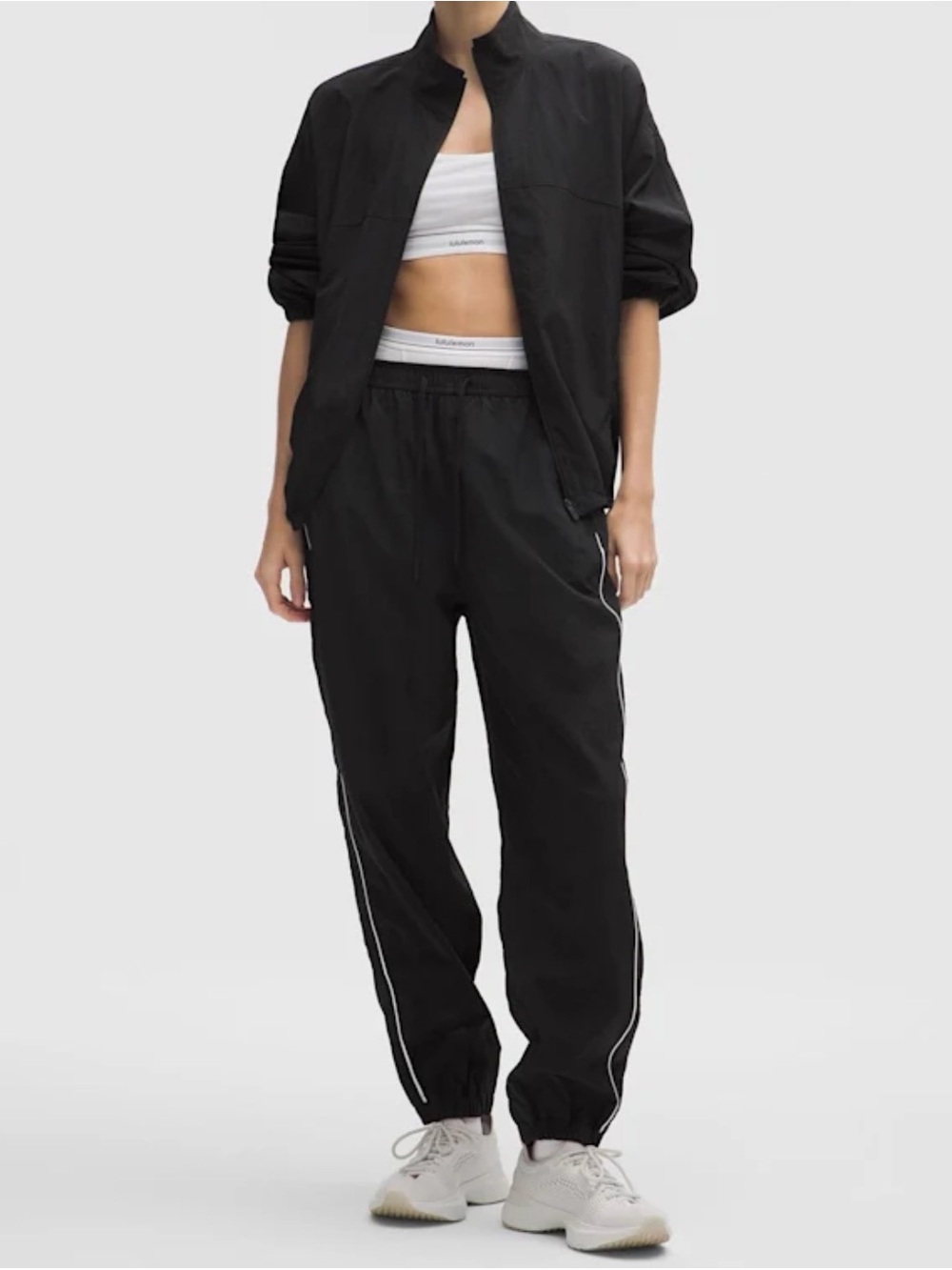 Lululemon License to Train Woven MR Jogger in Black / White NWT Sz Medium
